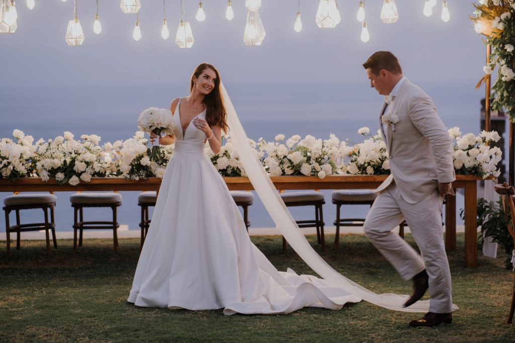 Bride & Groom Bali Clifftop Wedding