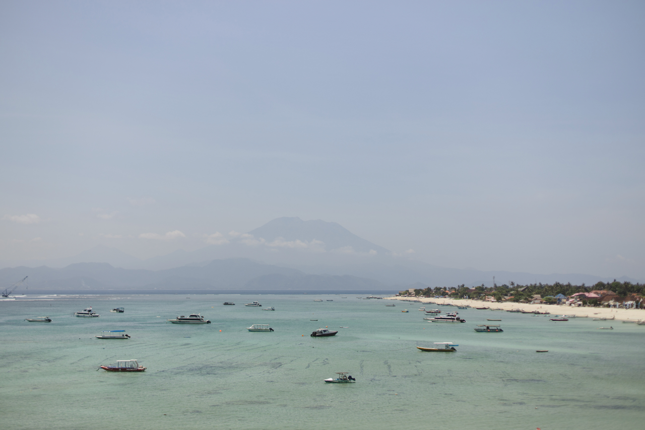 Gunung Agung Nusa Lembongan